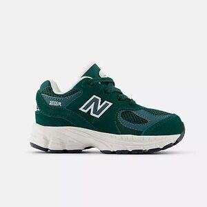 New Balance toddler 2002r' Green Sneakers size 7
